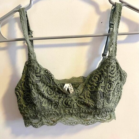 Mudd Other - NWOT - Mudd Green Lace Bralette